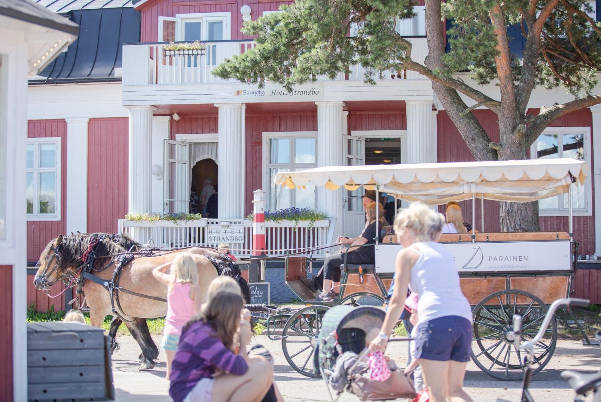 Hotel Strandbo Nauvo Exteriér fotografie
